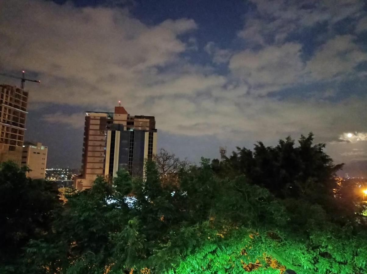 סיודד דל אסטה Amplio Y Comodo Apartamento Con Bella Vista En Pleno Centro מראה חיצוני תמונה
