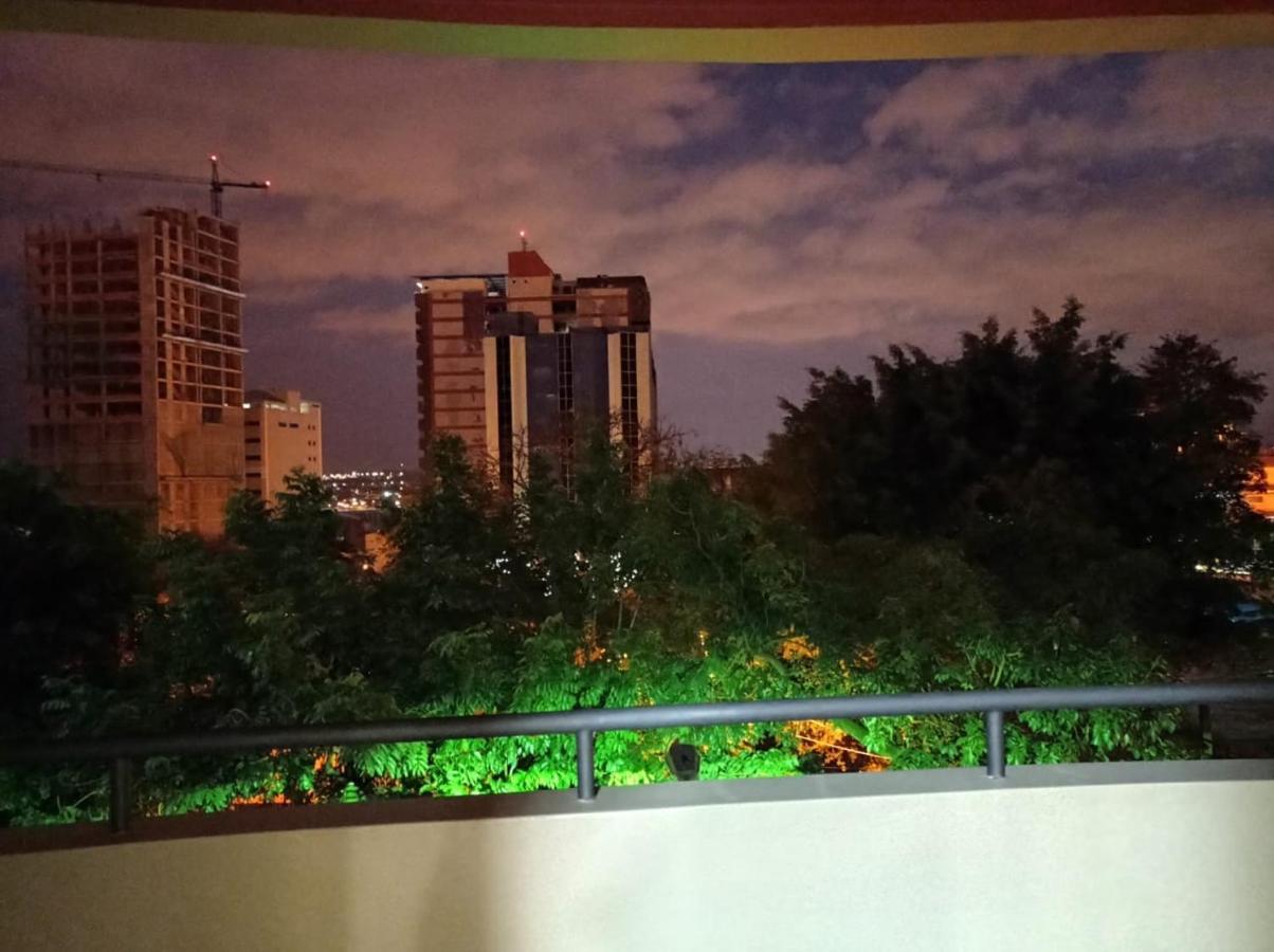סיודד דל אסטה Amplio Y Comodo Apartamento Con Bella Vista En Pleno Centro מראה חיצוני תמונה